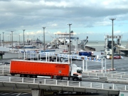 V Calais vznikne kvůli migrantům bezpečná zóna pro 230 kamionů