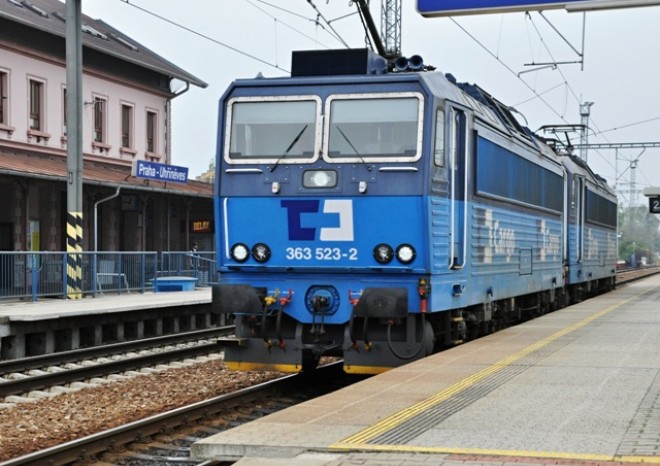 Zelený: ČD musí zastavit zadlužování a zachovat investice