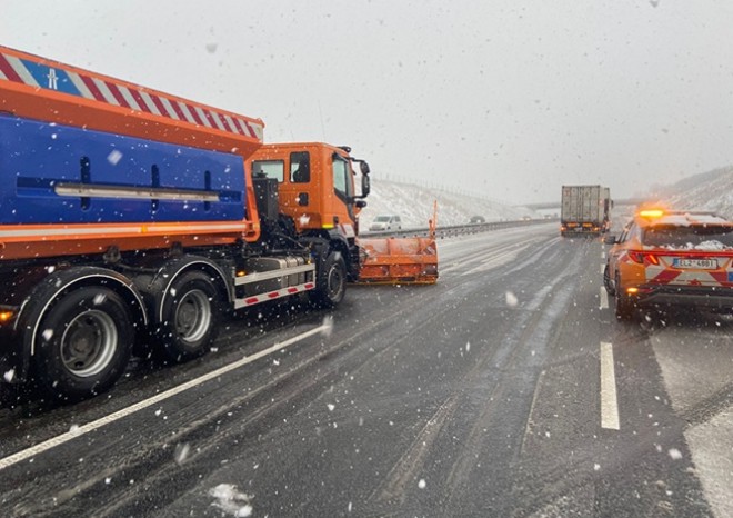 ​ŘSD použilo v zimě už téměř 100 000 tun soli, meziročně je to skoro dvojnásobek