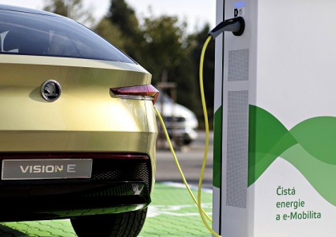 ​Studie Deloitte: Přechod na elektromobilitu by měl mít na českou ekonomiku pozitivní dopad