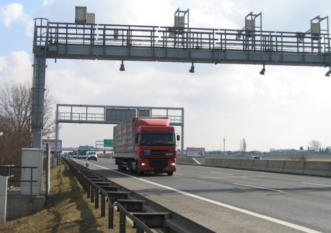 ​CzechToll vyrábí palubní jednotky na mýto, výměny budou na podzim
