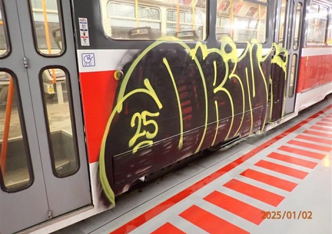 ​V brněnské MHD roste počet případů vandalismu, DPMB podává trestní oznámení na neznámé pachatele