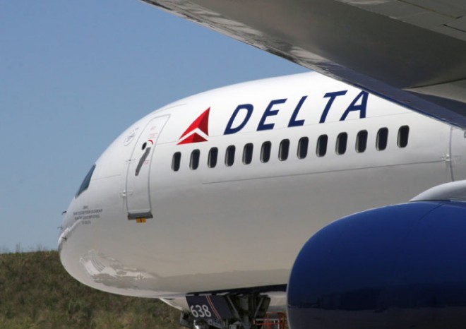Neočkovaní zaměstnanci aerolinek Delta budou platit více na zdravotní pojištění