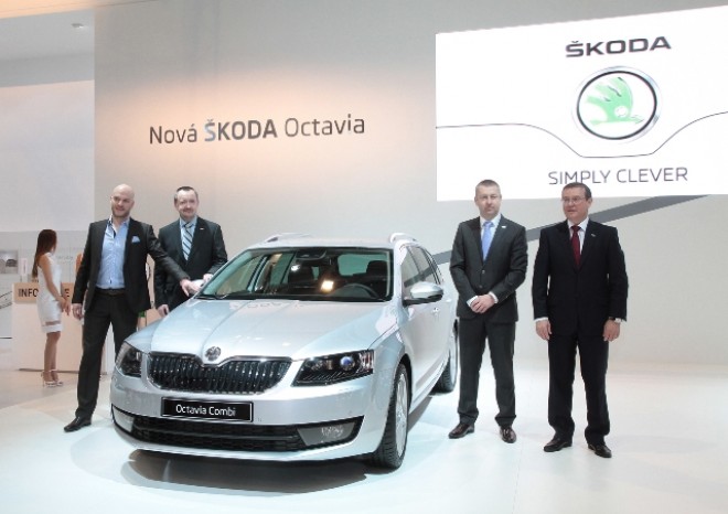 I přes novou koncepci letos autosalon přilákal méně vystavovatelů a
návštěvníků