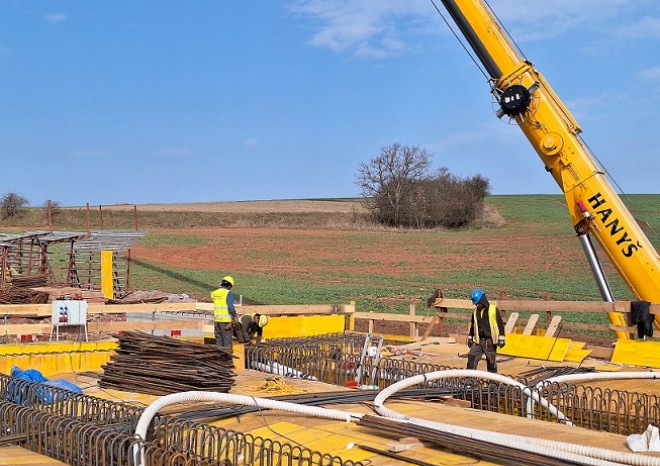 ​ŘSD: Budoucí dálnice D7 Knovíz – Panenský Týnec získává jasné obrysy
