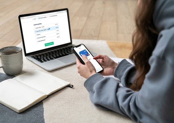 ​Skip Pay v aplikaci nabízí bezpečné placení, rozložení nákupu na třetiny i půjčku až 100 000 korun