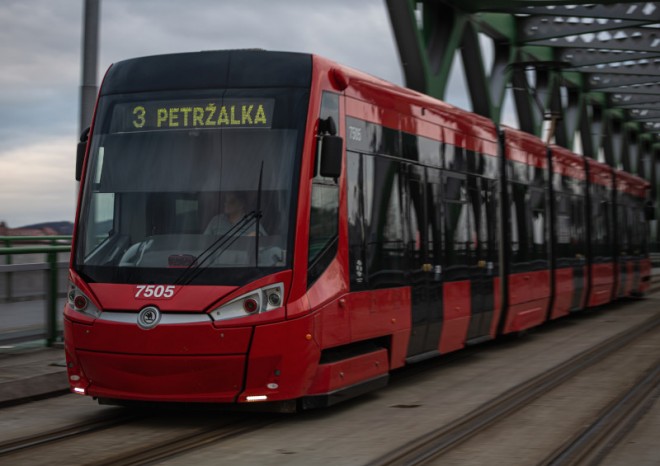 Počet škodováckých tramvají v Bratislavě se zvýší až na 100