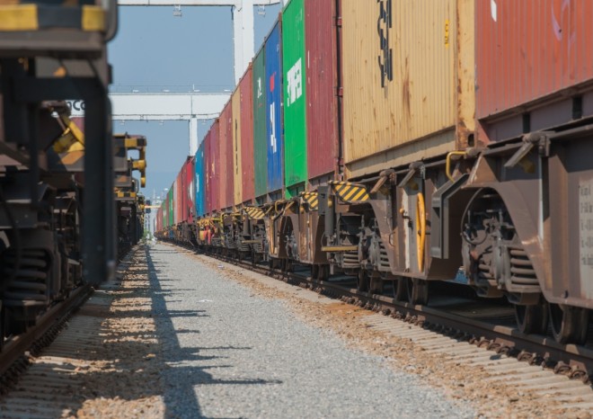 ​Společnost cargo-partner nabízí přímé železniční spojení Prahy a čínského města I-wu