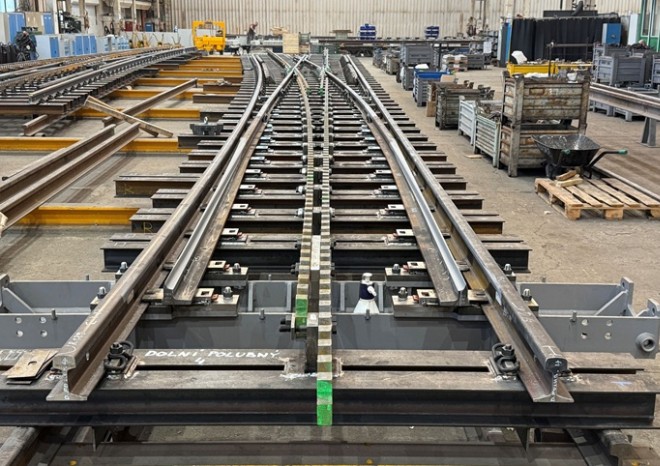 ​DT – Výhybkárna a strojírna: Rekordních 9 měsíců plných dodávek i technicky výjimečných projektů