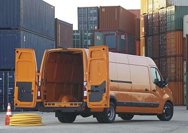 Renault poskočil na druhé místo trhu lehkých užitkových vozidel