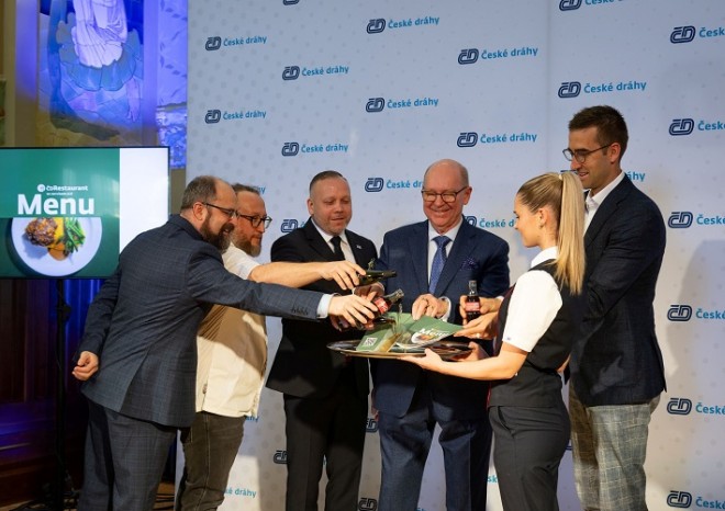 ​Nové sezónní menu a novinky na palubách jídelních vozů Českých drah