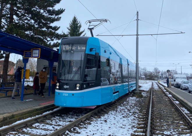 Při noční akci v Ostravě z tramvají dopravce vykázal 14 procent cestujících