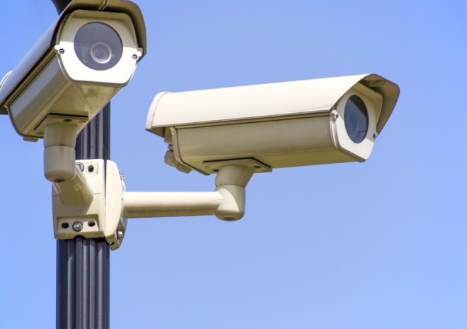 ​Nejúčinnější je kombinace fyzické ostrahy s elektronickým monitoringem a bezpečnostními systémy
