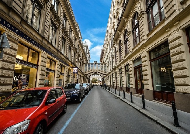 ​Elektromobily budou v Praze zdarma parkovat v zónách do konce roku 2024