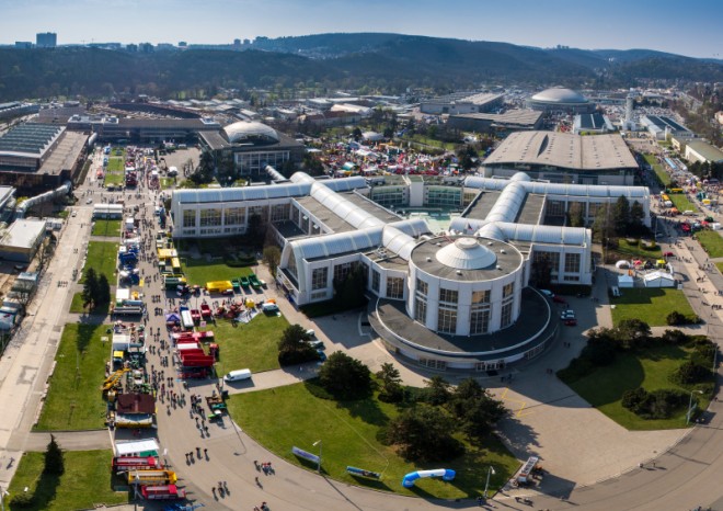 Český průmysl hlásí mírný růst, výrazně rostou investice