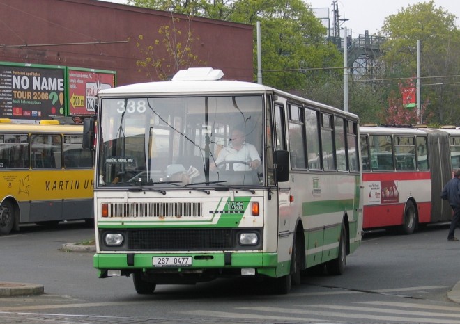 Odbory: Stávka řidičů by dokázala paralyzovat autobusovou dopravu