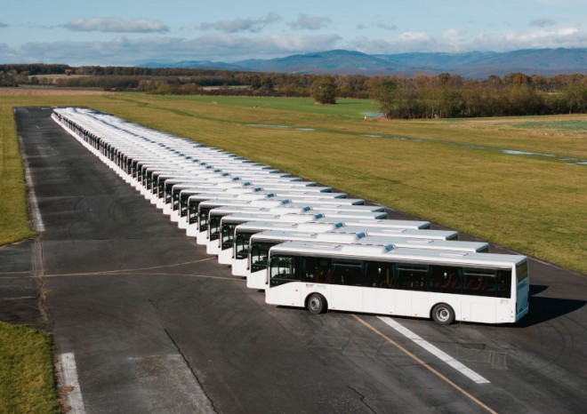 IVECO BUS dodal 63 nových autobusů pro Banskobystrický kraj