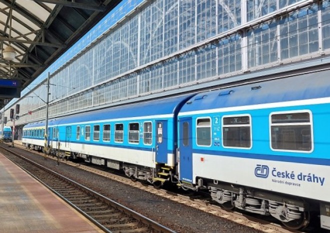 ​Železniční dopravci chtějí zlepšit mobilní signál v 670 vagonech