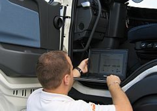 Školení pod dohledem zkušených instruktorů přináší úspory