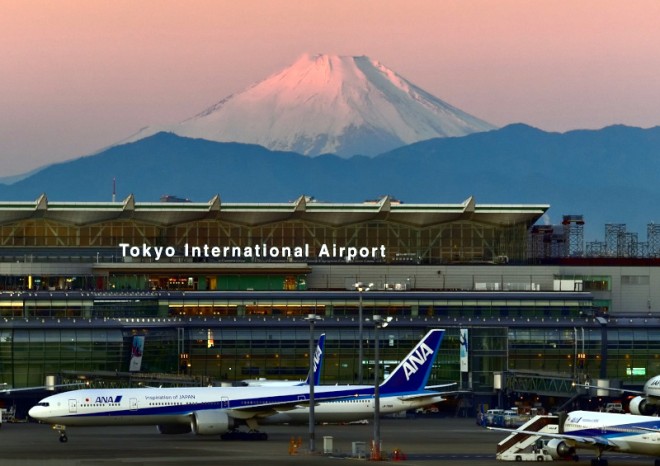 Tokijské letiště Haneda slaví devadesátiny