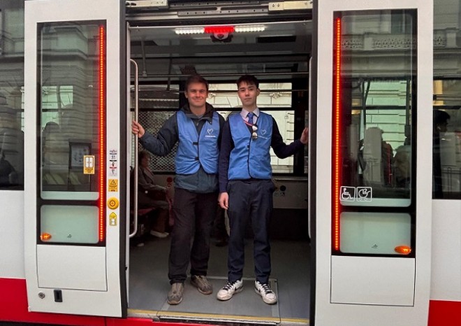 ​Na dodržování pravidel v brněnské MHD dohlíží tým preventistů