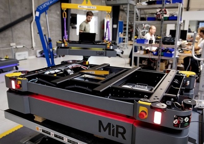 ​MiR registruje rostoucí zájem o větší flotily autonomních mobilních robotů