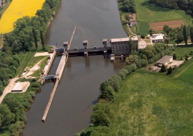 ŘVC chce příští rok vybrat trasu pro splavnění Labe mezi Přeloučí a Pardubicemi