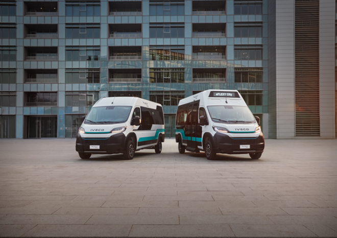 ​IVECO Bus rozšiřuje svou nabídku o kompaktní elektrické minibusy eFLEXY Line a eFLEXY City